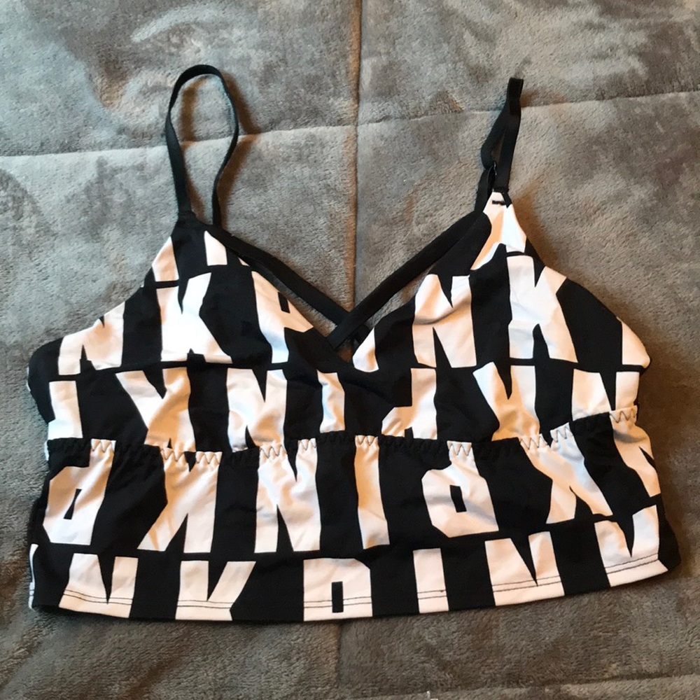 PINK Ultimate sports bra